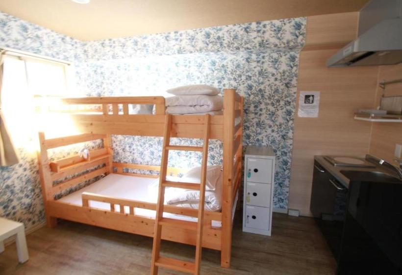 Общежитие Guesthouse Kobe Sannomiya