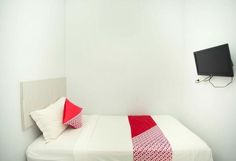 הוסטל Lapan Lapan By Oyo Rooms