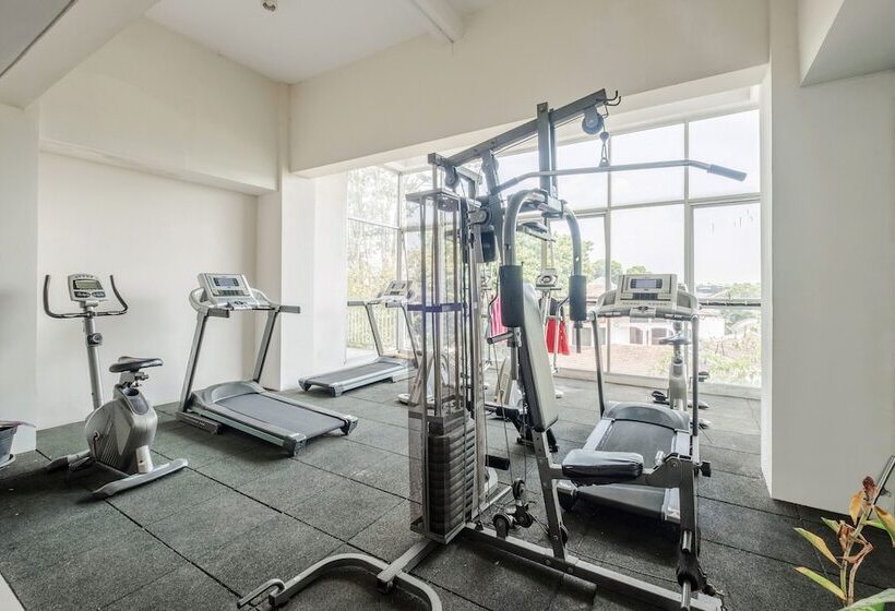 هاستل Micasa Residence By Oyo Rooms