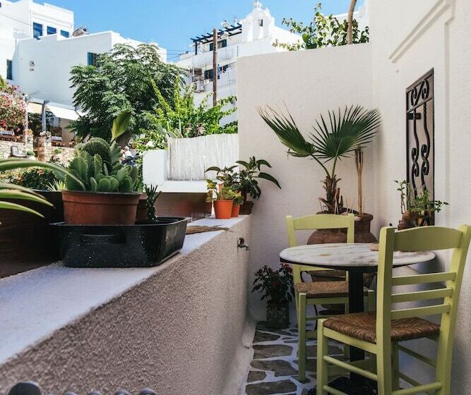 Arco Naxos Luxury Apartments