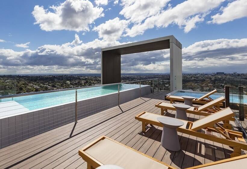 Avani Melbourne Box Hill Residences