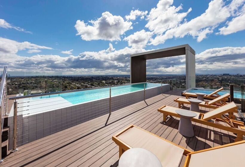 Avani Melbourne Box Hill Residences