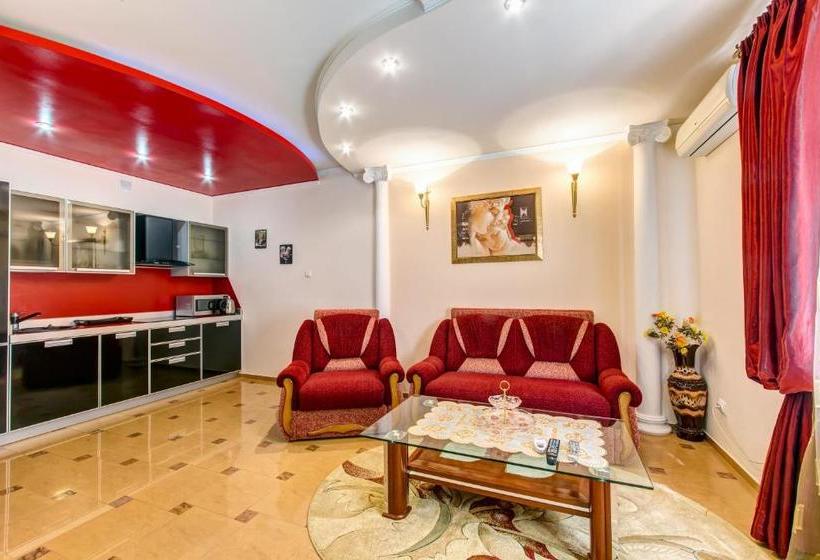 تختخواب و صبحانه Ellina Guest House