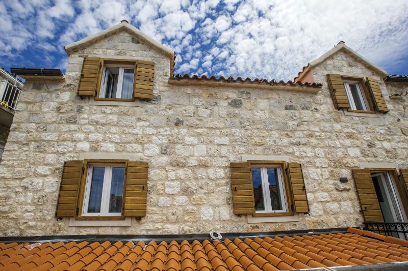 تختخواب و صبحانه Heritage Hotel Dea Hvar