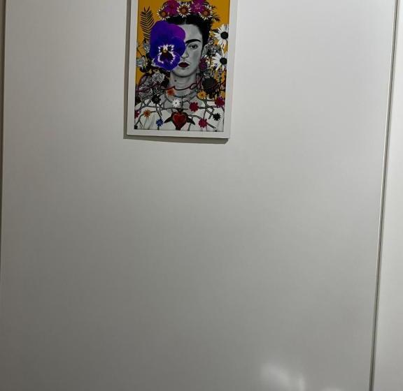 تختخواب و صبحانه Jennys Place