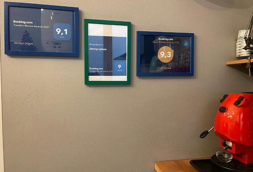 تختخواب و صبحانه Jennys Place