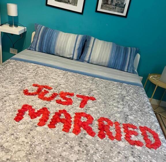 تختخواب و صبحانه Jennys Place