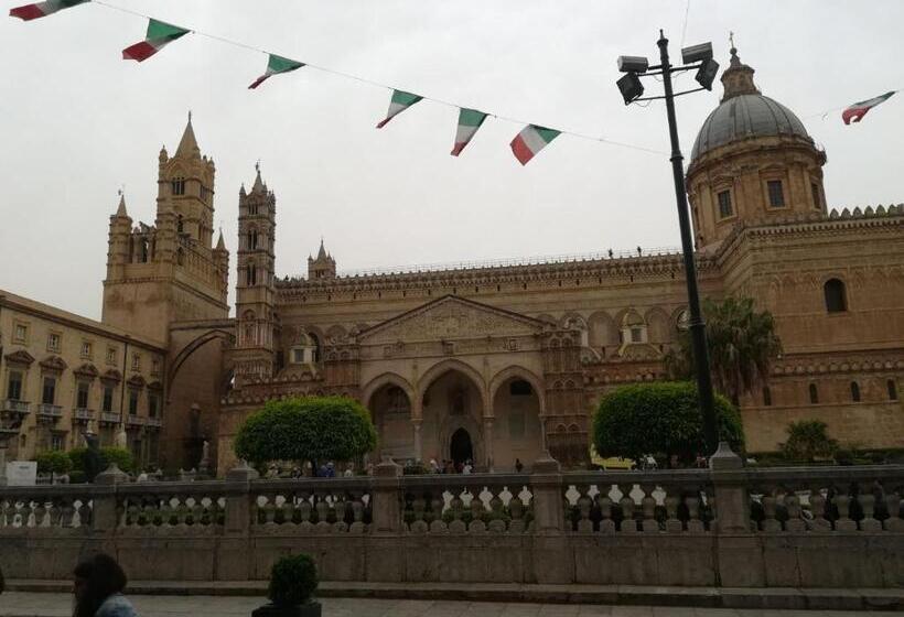 تختخواب و صبحانه Jennys Place