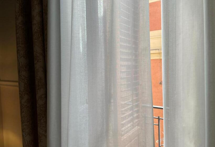 住宿加早餐  Liberty Palace