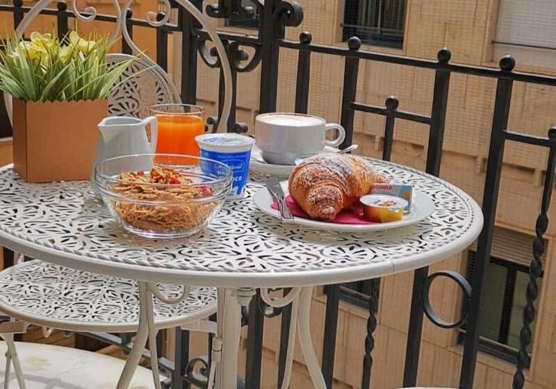 住宿加早餐  Liberty Palace