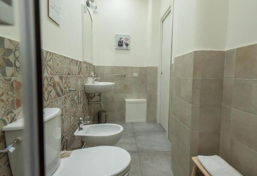 住宿加早餐  Liberty Palace