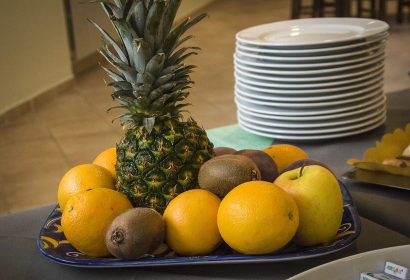 客栈 Poggio Active