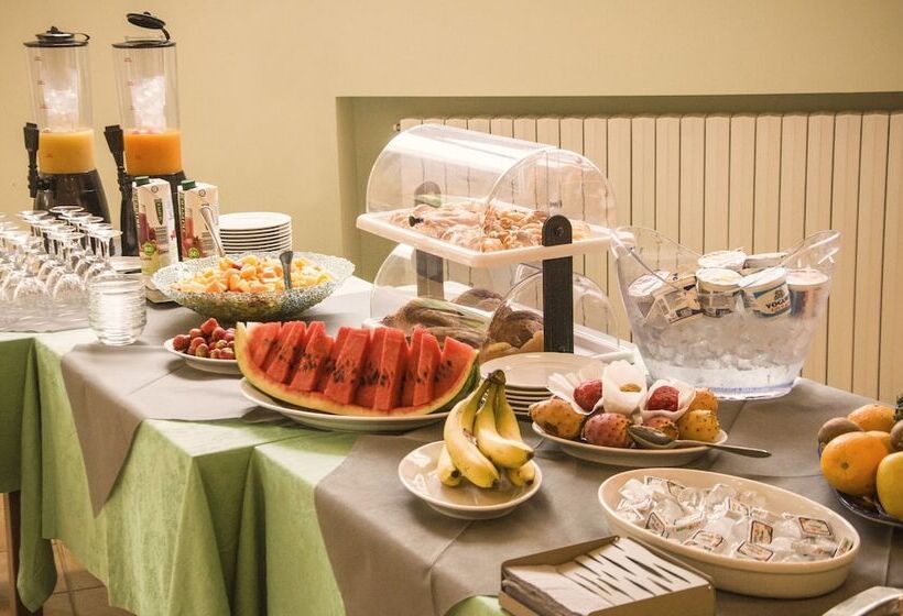 客栈 Poggio Active