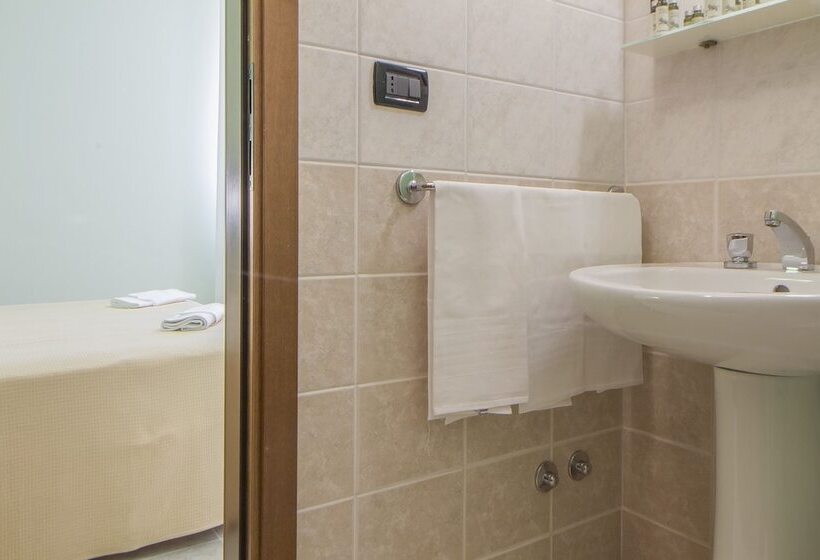 客栈 Poggio Active