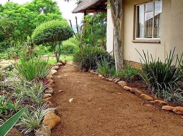 בית מלון כפרי African Rest Lodge