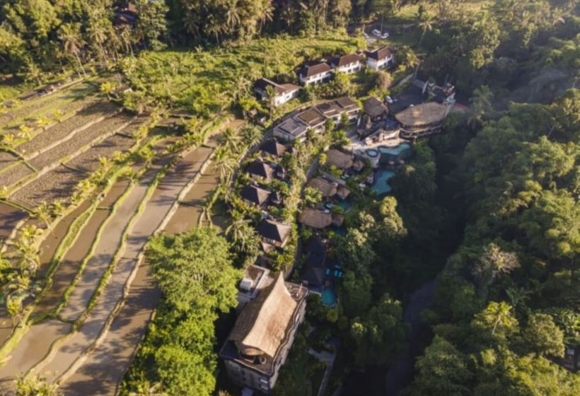 Отель Aksari Luxury Resort & Spa Ubud By Ini Vie Hospitality
