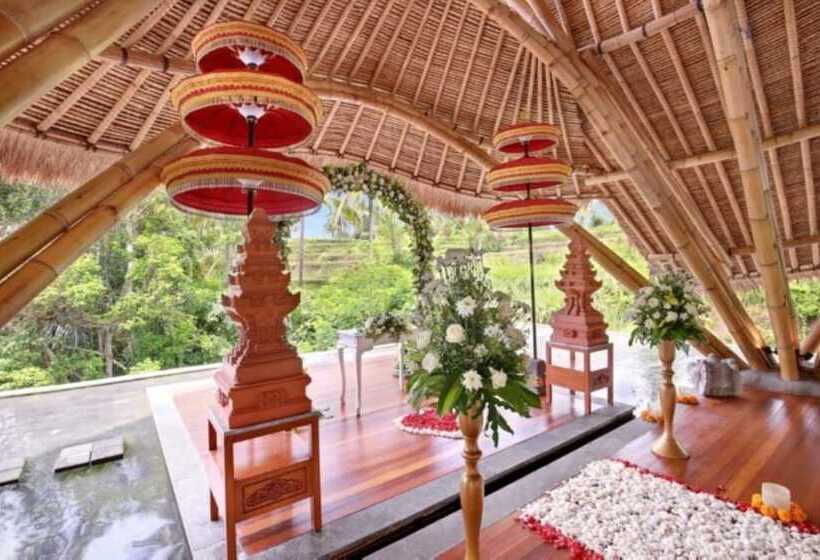 Отель Aksari Luxury Resort & Spa Ubud By Ini Vie Hospitality