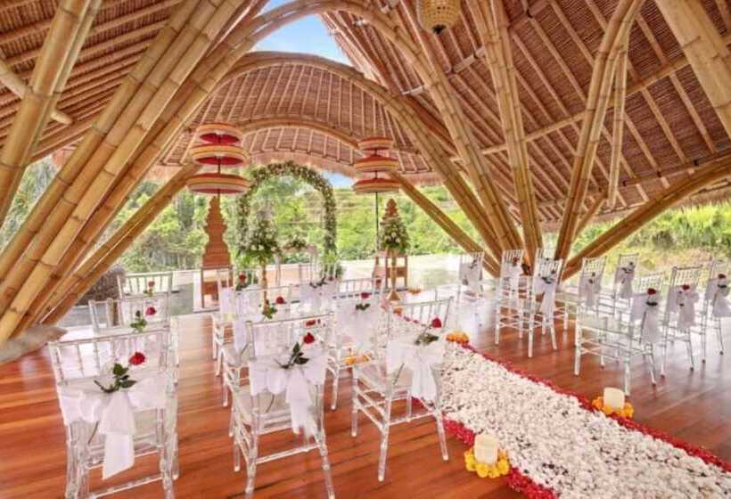 Отель Aksari Luxury Resort & Spa Ubud By Ini Vie Hospitality