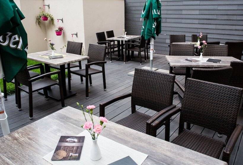 Отель Atlas Leipzig