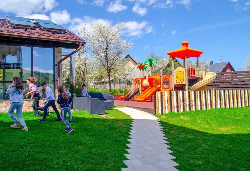 בית מלון כפרי Bucovina Residence & Spa