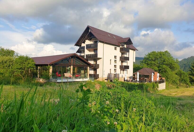 בית מלון כפרי Bucovina Residence & Spa