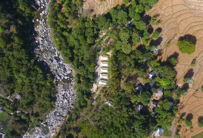 هتل Dev Bhoomi Farms & Cottages