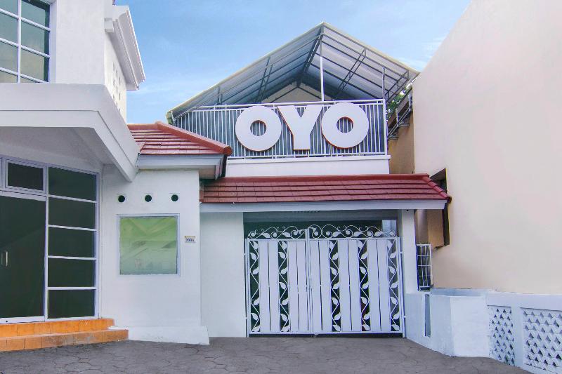 فندق Dinda Guesthouse By Oyo Rooms