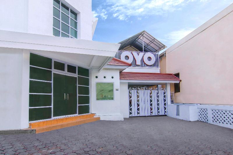 בית מלון כפרי Dinda Guesthouse By Oyo Rooms