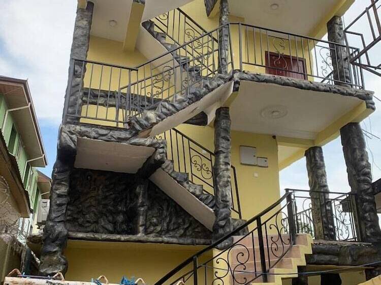 هتل Gya Son Royal Guesthouse