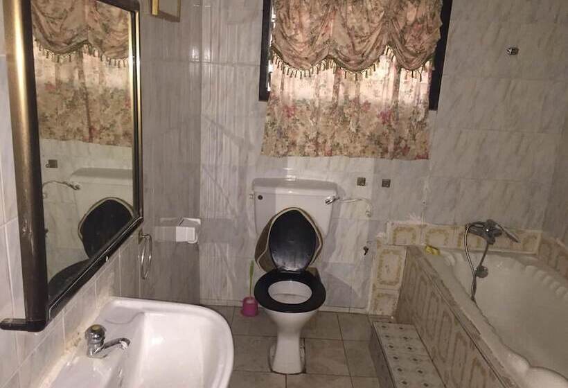 هتل Gya Son Royal Guesthouse