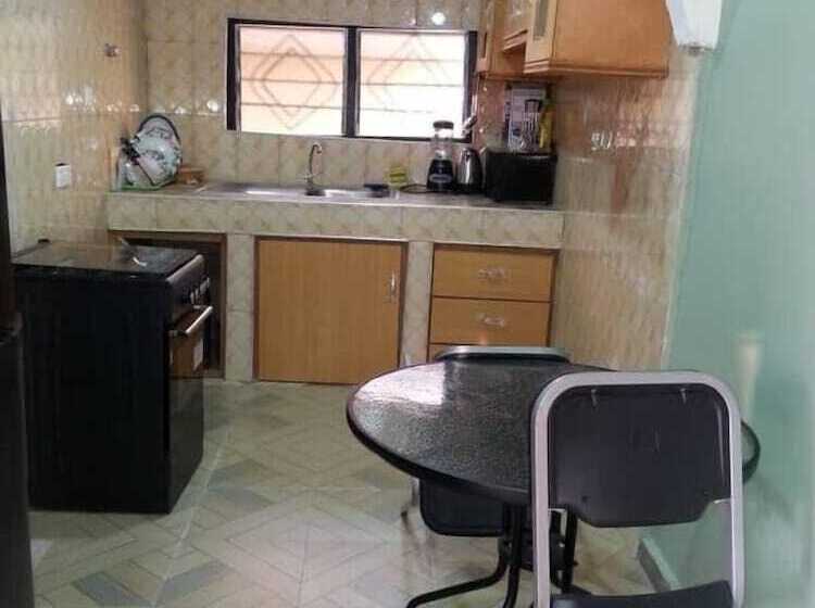 هتل Gya Son Royal Guesthouse