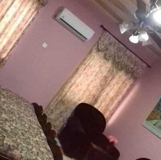 هتل Gya Son Royal Guesthouse