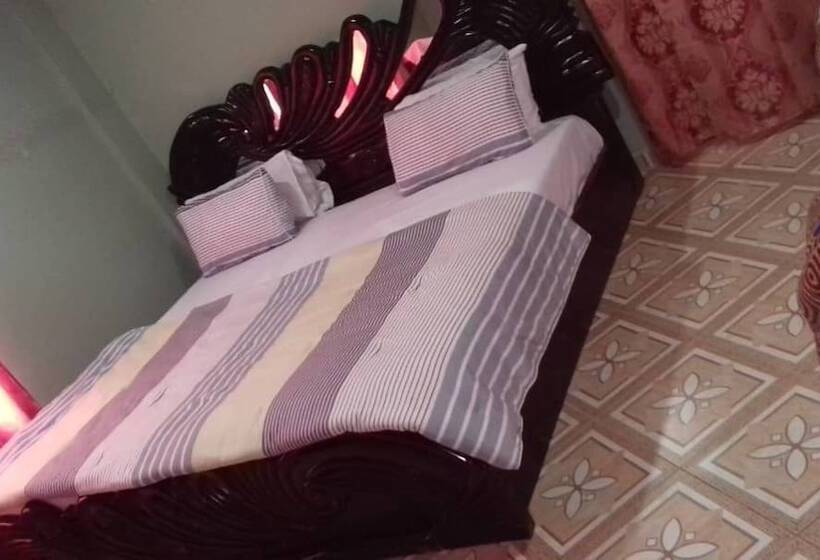 هتل Gya Son Royal Guesthouse