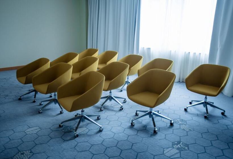 فندق Holiday Inn   Aktau   Seaside, An Ihg