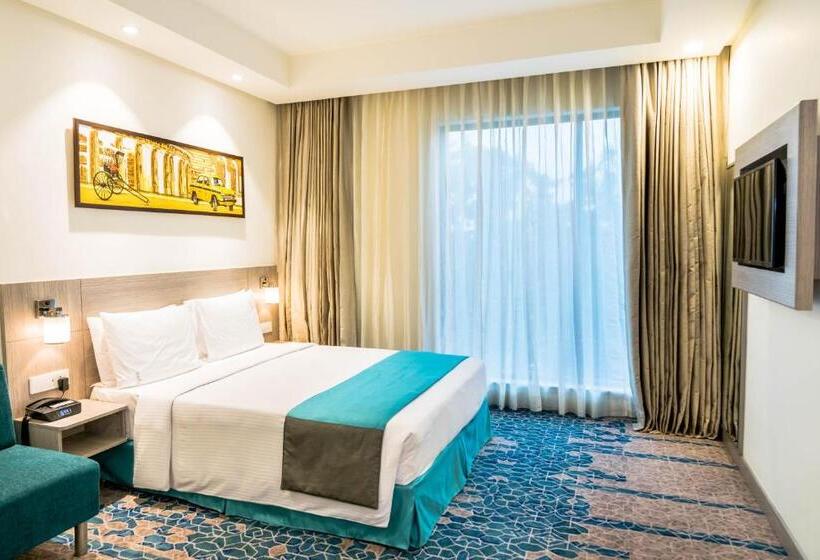Отель Holiday Inn Express Kolkata Airport, An Ihg