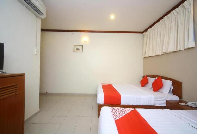 فندق London By Oyo Rooms