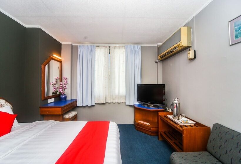 Отель Lutana By Oyo Rooms