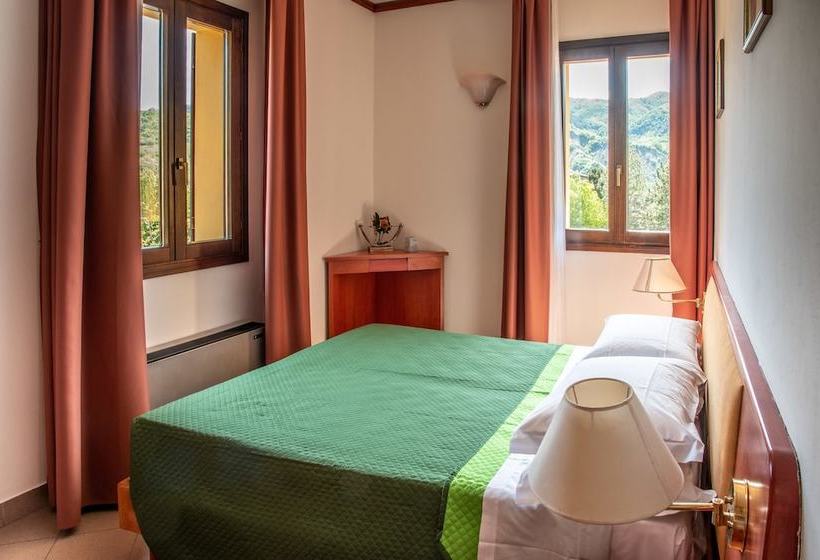 בית מלון כפרי Misa