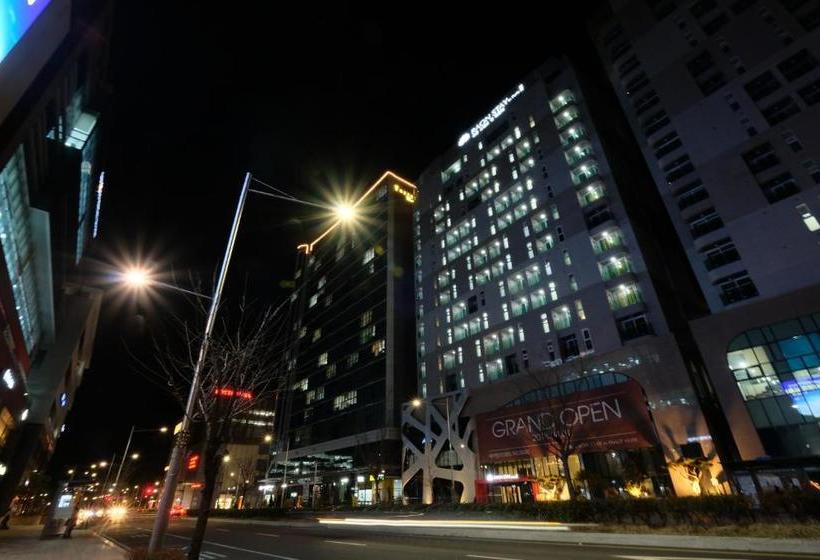 בית מלון כפרי New Raon Stay