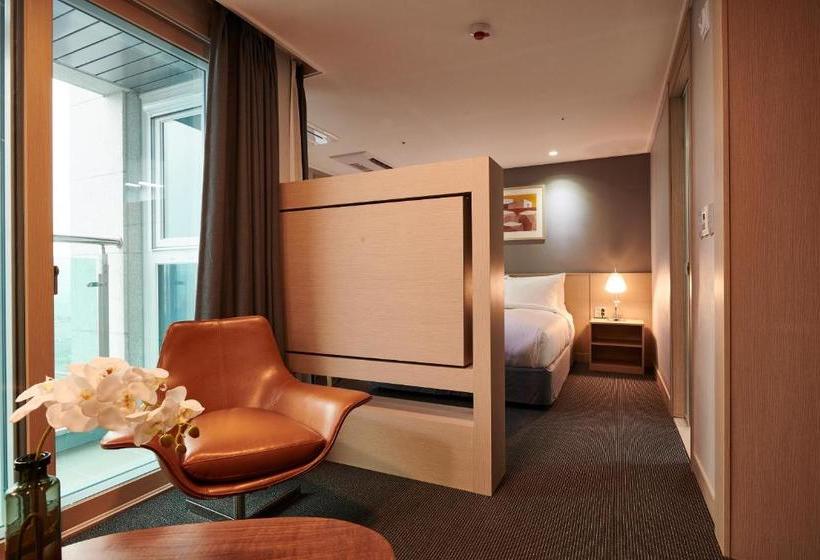 בית מלון כפרי New Raon Stay