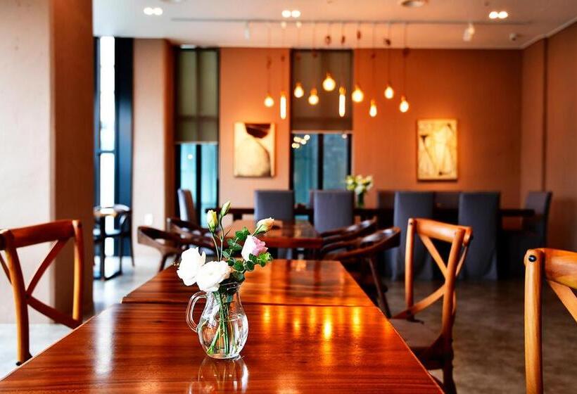 בית מלון כפרי New Raon Stay