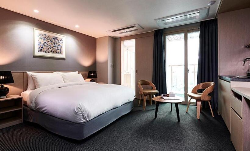 בית מלון כפרי New Raon Stay