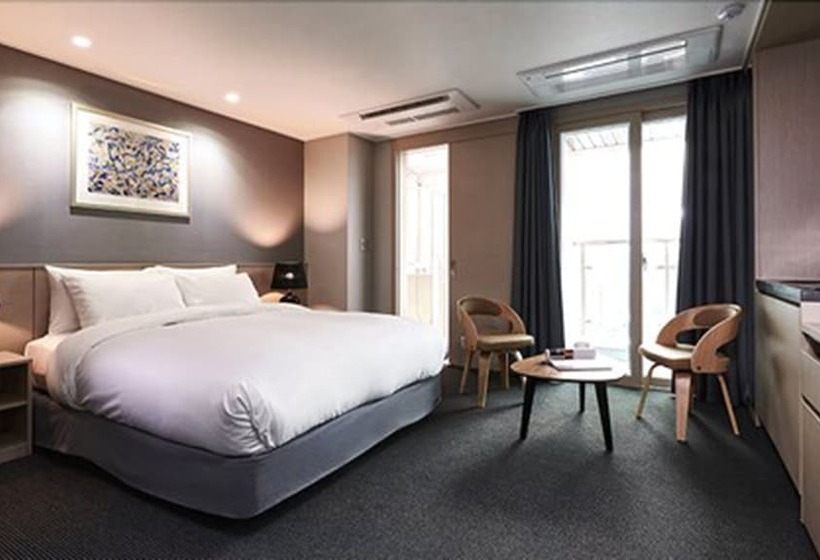 בית מלון כפרי New Raon Stay