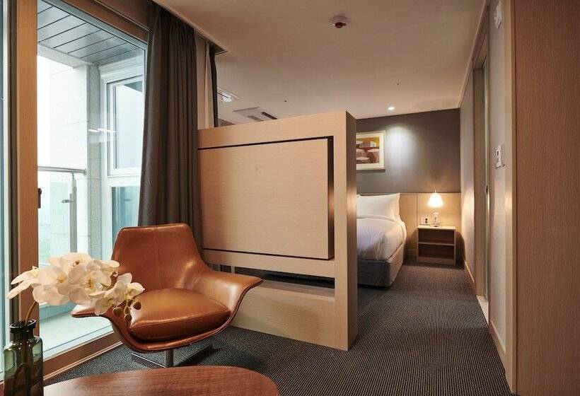 בית מלון כפרי New Raon Stay