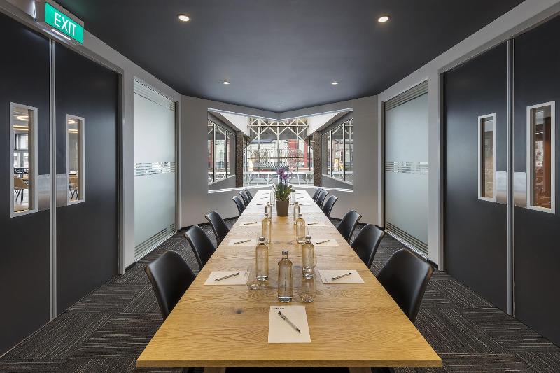 호텔 Oaks Wellington