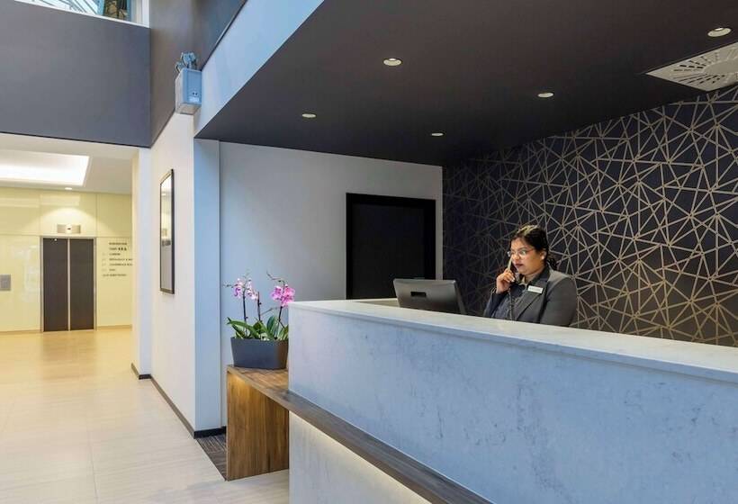 호텔 Oaks Wellington