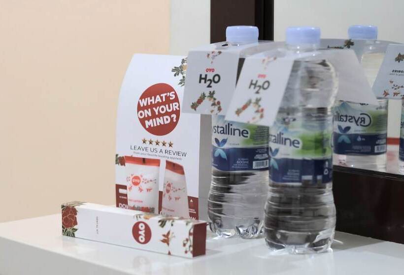 Отель Reddoorz At Andalas Asri