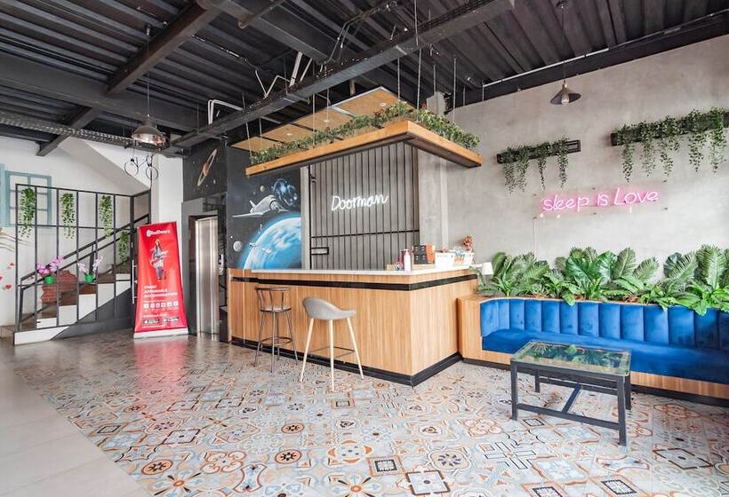 בית מלון כפרי Reddoorz Plus @ Doorman Guest House