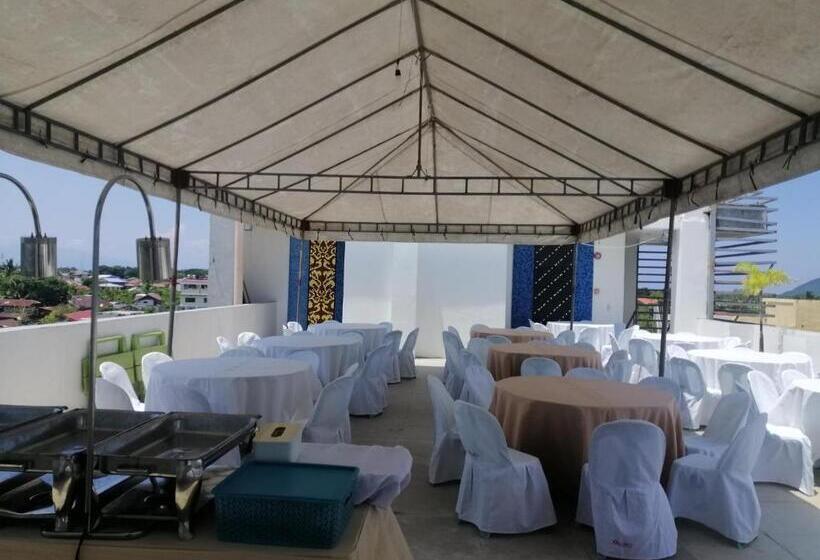 هتل Rupert A Baler