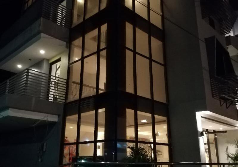 هتل Rupert A Baler